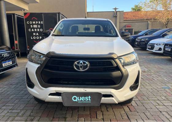 TOYOTA HILUX 2.8 D-4D TURBO DIESEL CD POWER PACK 4X4 MANUAL